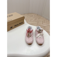 Miu Miu Casual Shoes